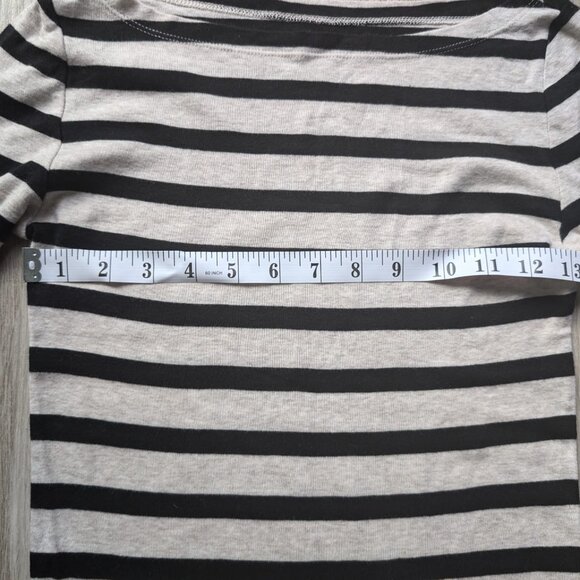 Gap Women’s Favorite Long Sleeve Shirt XS Black White Striped Crewneck Tee - Picture 4 of 5